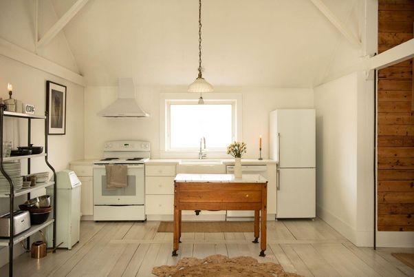 Interior, Kitchen, Pendant Lights, Wood Texture Flooring