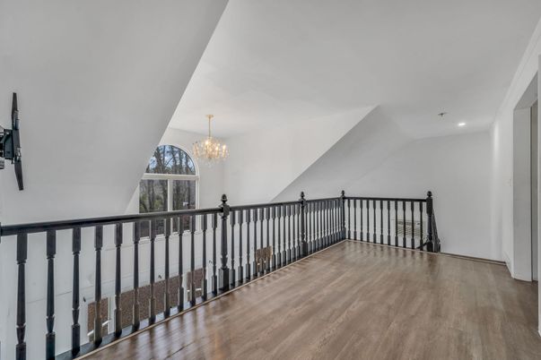 Chandelier, Interior, Recessed Lighting, Wood Texture Flooring