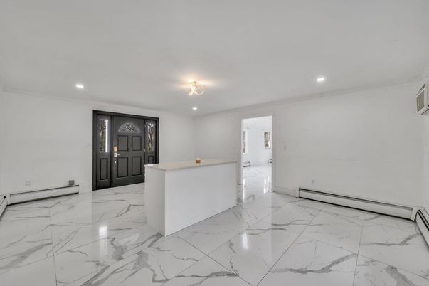 Empty room, Interior, Marble, Recessed Lighting