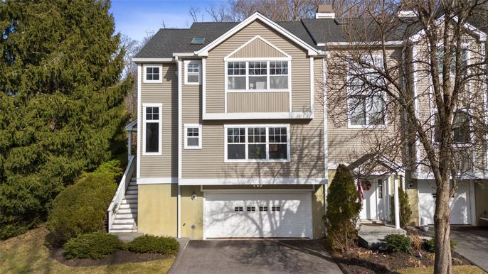 Attached, Exterior, Facade, Raised Ranch