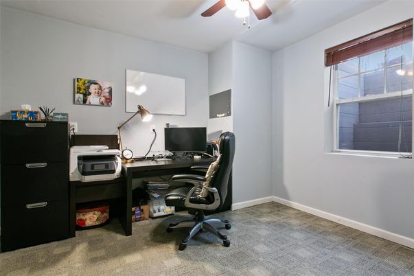 Home Office, Interior