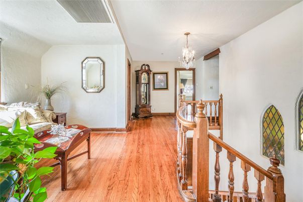 Chandelier, Interior, Wood Texture Flooring