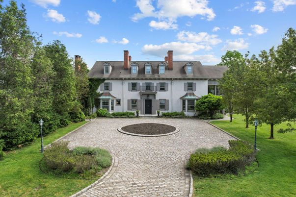 Backyard, Exterior, Facade, French Provincial