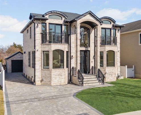 Exterior, Facade, Brick Facade, French Provincial
