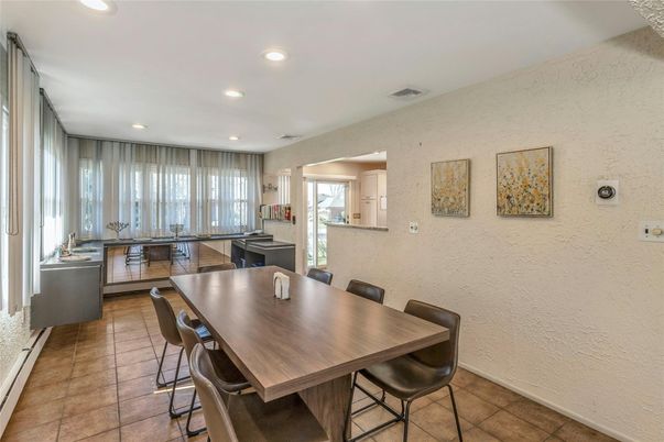 Dining room, Interior, Kitchen, Recessed Lighting