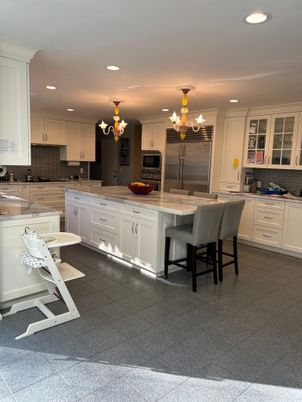 Chandelier, Interior, Kitchen, Recessed Lighting, Stainless Steel Appliances