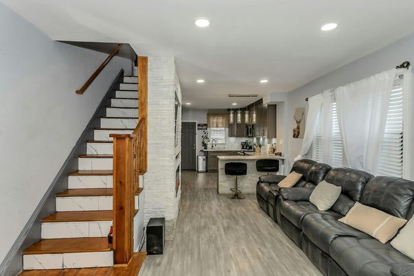 Interior, Kitchen, Living room, Recessed Lighting, Wood Texture Flooring