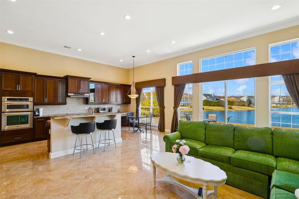 Interior, Kitchen, Living room, Pendant Lights, Recessed Lighting, Stainless Steel Appliances, Water