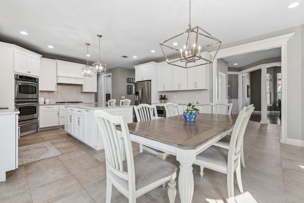 Dining room, Interior, Kitchen, Pendant Lights, Recessed Lighting, Stainless Steel Appliances