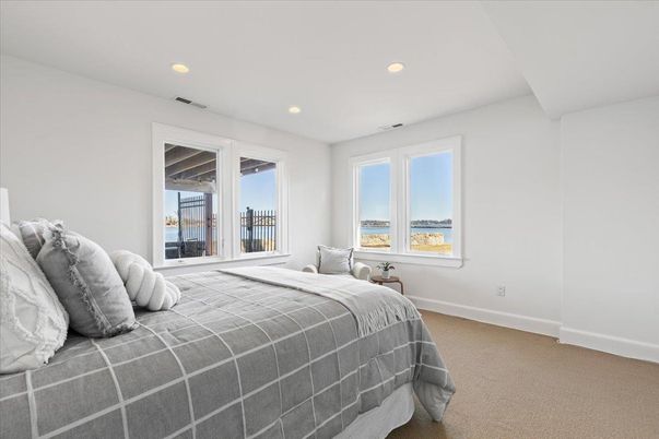 Bedroom, Interior, Recessed Lighting, Water