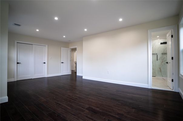 Bathroom, Empty room, Interior, Marble Walls, Recessed Lighting, Wood Texture Flooring