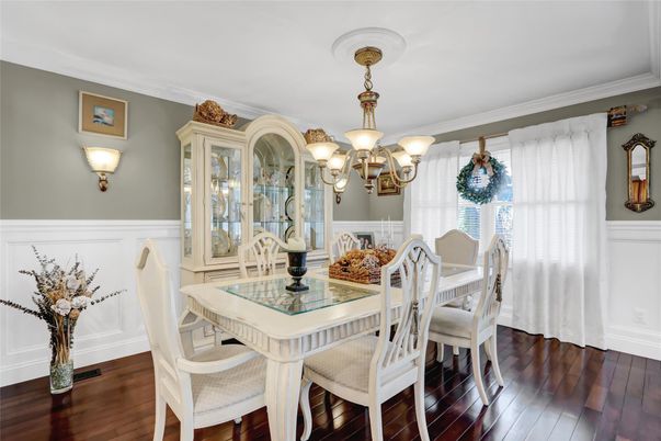 Chandelier, Dining room, Interior, Wood Texture Flooring