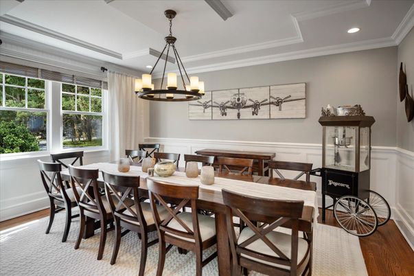 Chandelier, Dining room, Interior, Recessed Lighting, Wood Texture Flooring