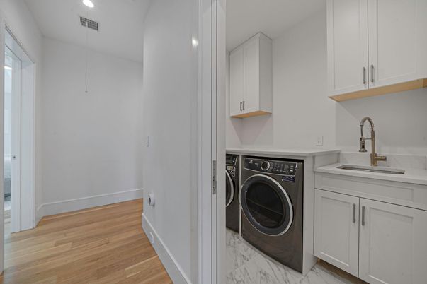 Interior, Marble, Recessed Lighting, Washer, Wood Texture Flooring