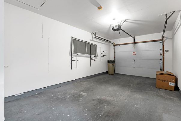 Garage, Interior