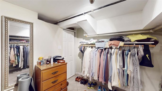 Interior, Walk-in Closets