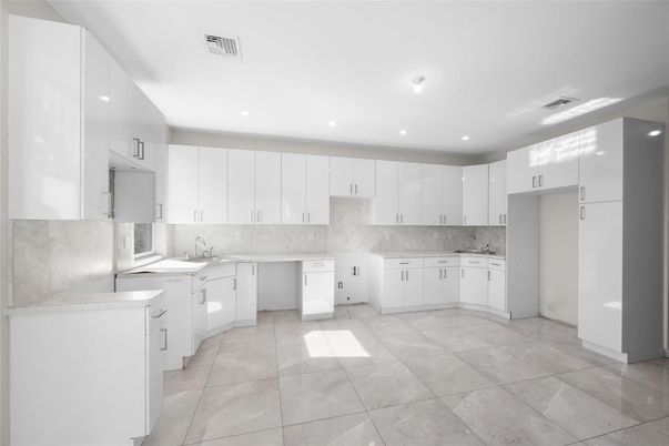 Interior, Kitchen, Recessed Lighting
