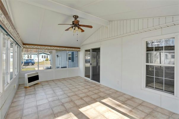 Empty room, Interior, Sun Room