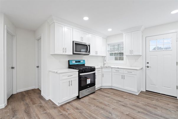 Interior, Kitchen, Recessed Lighting, Wood Texture Flooring