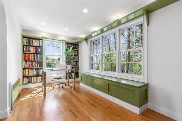 Home Office, Interior, Recessed Lighting, Wood Texture Flooring