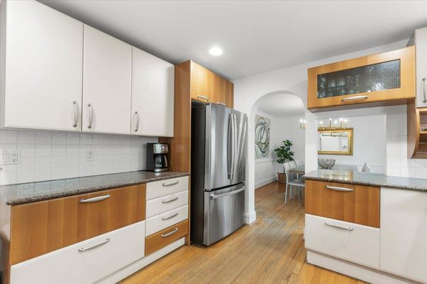 Dining room, Interior, Kitchen, Recessed Lighting, Stainless Steel Appliances, Wood Texture Flooring