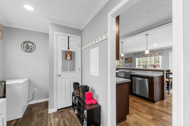 Interior, Kitchen, Pendant Lights, Recessed Lighting, Wood Texture Flooring