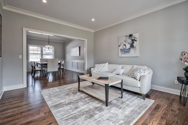 Chandelier, Dining room, Interior, Living room, Recessed Lighting, Wood Texture Flooring