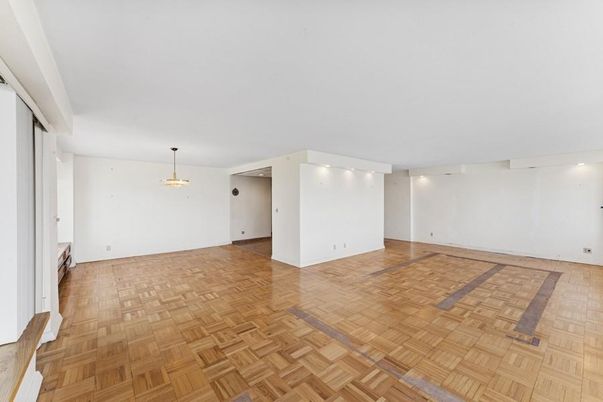 Empty room, Interior, Pendant Lights, Wood Texture Flooring