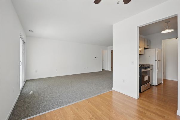 Empty room, Interior, Kitchen, Pendant Lights, Wood Texture Flooring