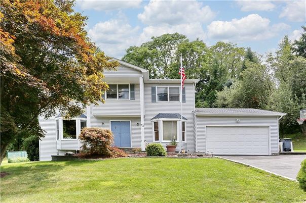 Attached, Exterior, Facade, Raised Ranch