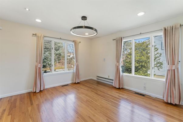 Empty room, Interior, Pendant Lights, Recessed Lighting, Wood Texture Flooring