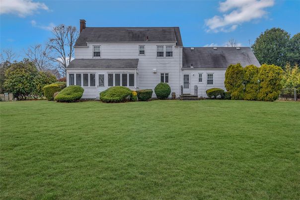 Backyard, Exterior, Facade, Cape Cod