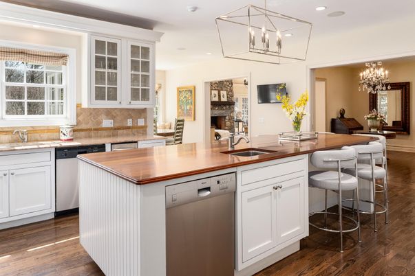 Chandelier, Fireplace, Interior, Kitchen, Pendant Lights, Recessed Lighting, Stainless Steel Appliances, Wood Texture Flooring