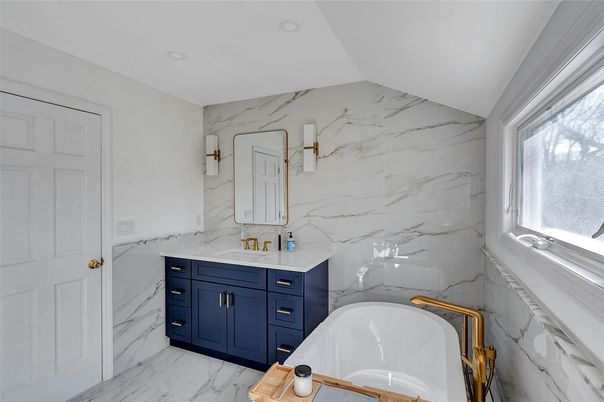 Bathroom, Free Standing Baths, Interior, Marble, Marble Walls