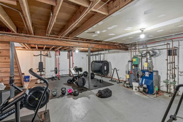 Fitness Equipment, Interior, Wooden Beams, Wooden Ceilings