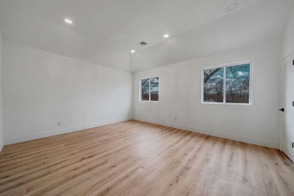 Empty room, Interior, Recessed Lighting, Wood Texture Flooring