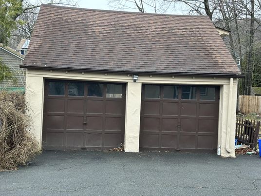Detached Garage, Exterior