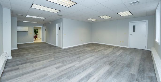 Empty room, Interior, Recessed Lighting, Wood Texture Flooring