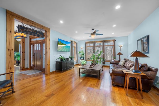 Interior, Living room, Recessed Lighting, Wood Texture Flooring