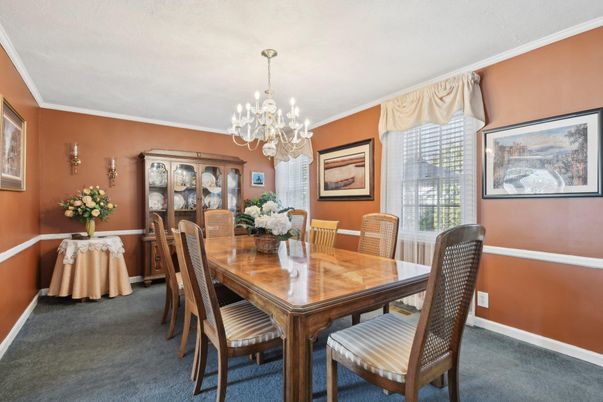 Chandelier, Dining room, Interior