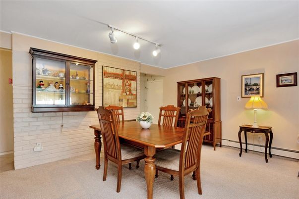 Dining room, Interior