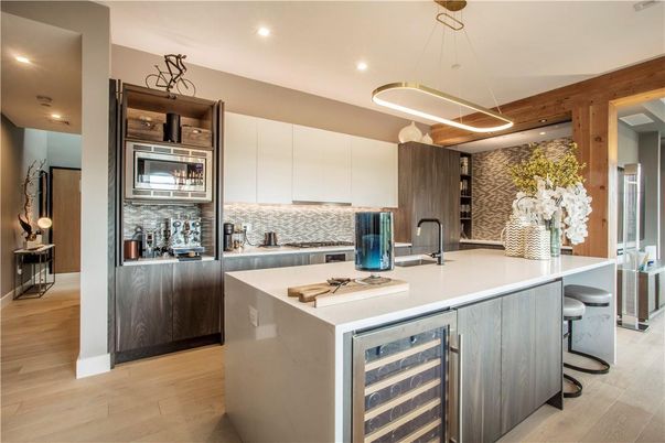 Interior, Kitchen, Pendant Lights, Recessed Lighting, Wood Texture Flooring