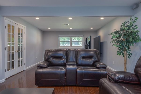 Interior, Living room, Recessed Lighting, Wood Texture Flooring
