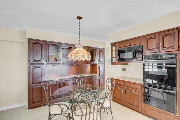 Dining room, Interior, Kitchen, Pendant Lights
