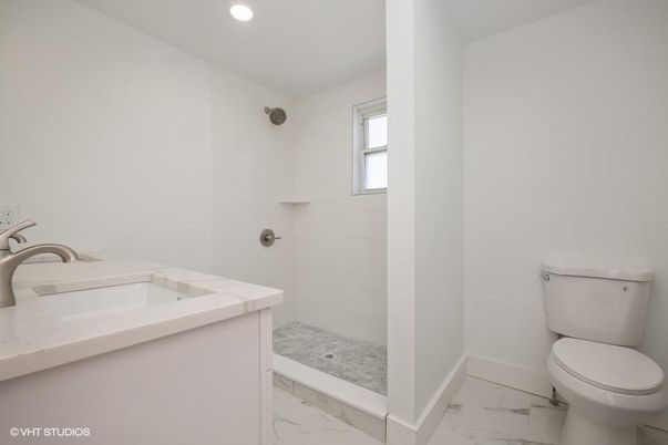 Bathroom, Interior, Marble, Recessed Lighting