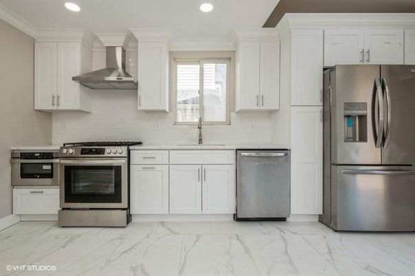 Interior, Kitchen, Marble, Recessed Lighting, Stainless Steel Appliances