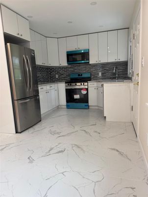 Interior, Kitchen, Marble, Recessed Lighting