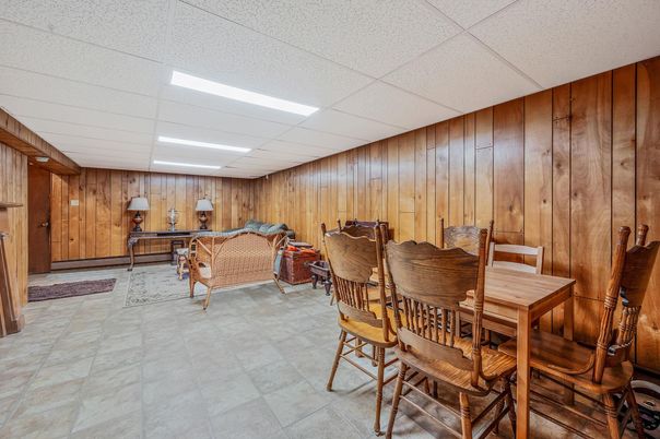 Dining room, Interior, Recessed Lighting, Wooden Walls