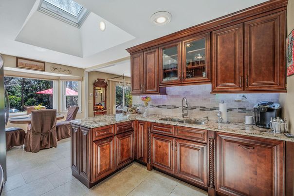 Dining room, Interior, Kitchen, Recessed Lighting