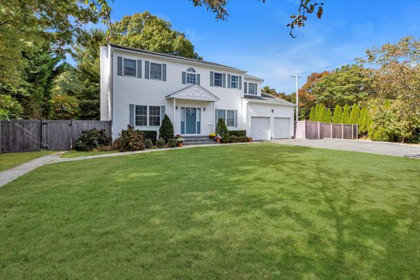 Attached, Backyard, Exterior, Facade, Georgian